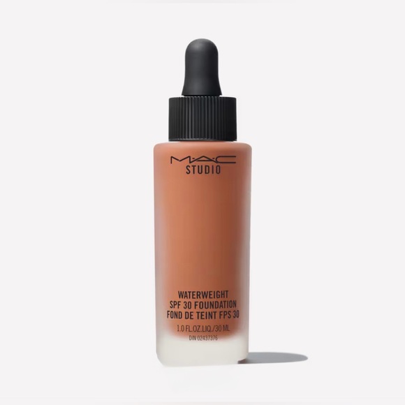NW50 Mac Waterweight SPF 30 Foundation Brand New in Box Authentic - Picture 1 of 13